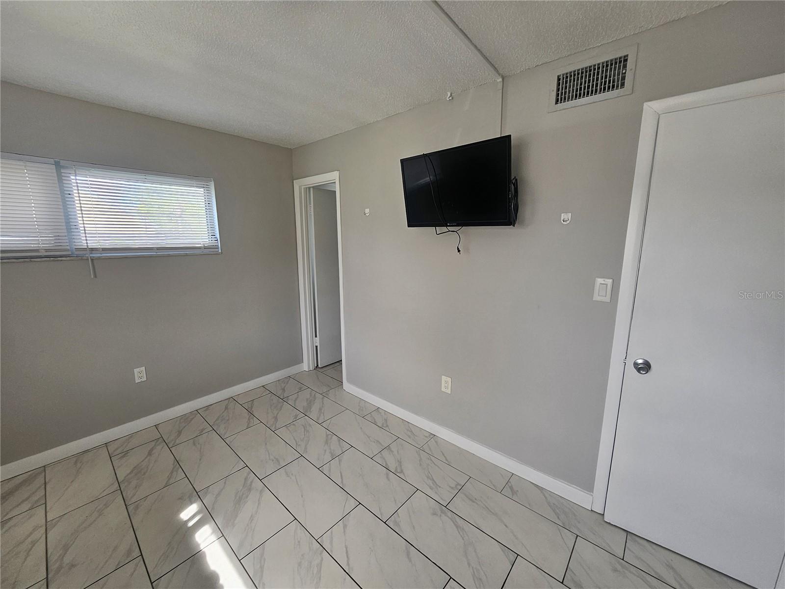 460 Base Ave E #110 Property Photo 9