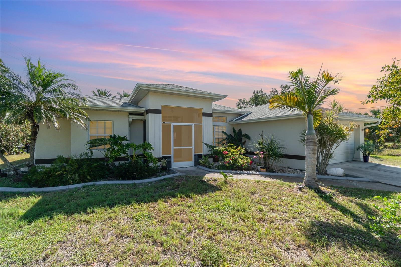 4010 Yucatan Cir Property Photo