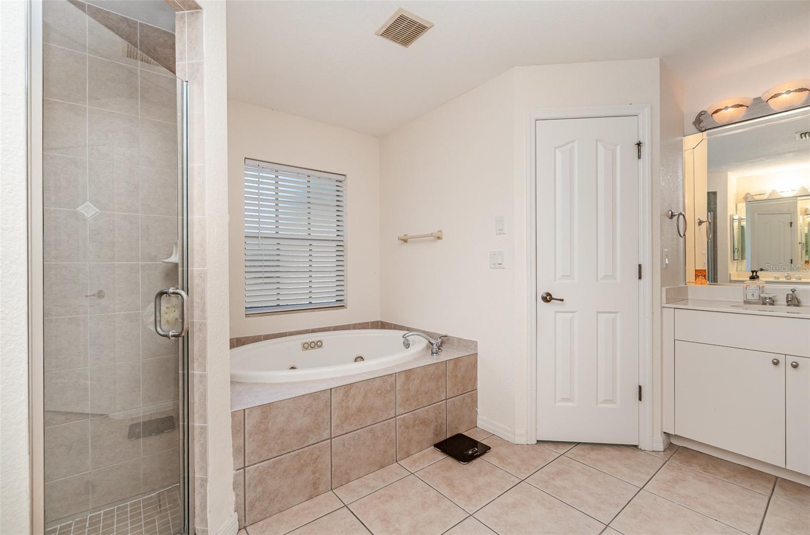 4010 Yucatan Cir Property Photo 20
