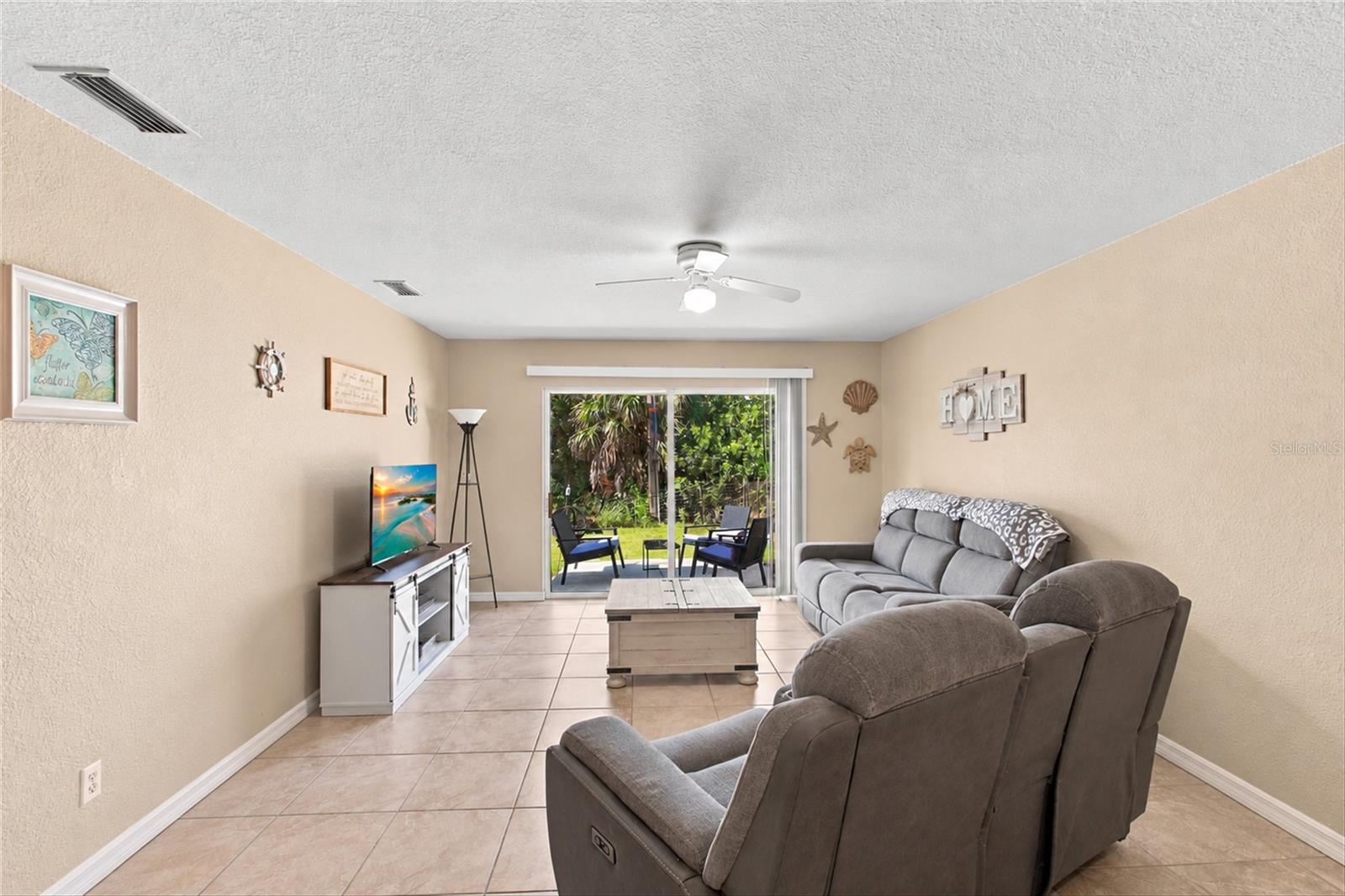10194 Tramore Ave #a & B Property Photo 4
