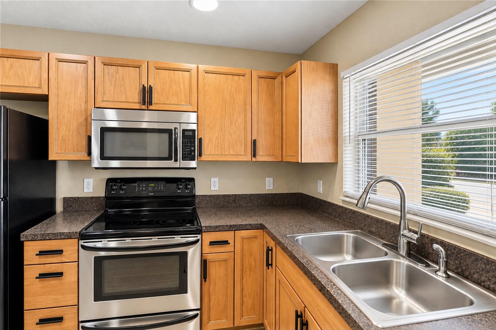 10194 Tramore Ave #a & B Property Photo 24