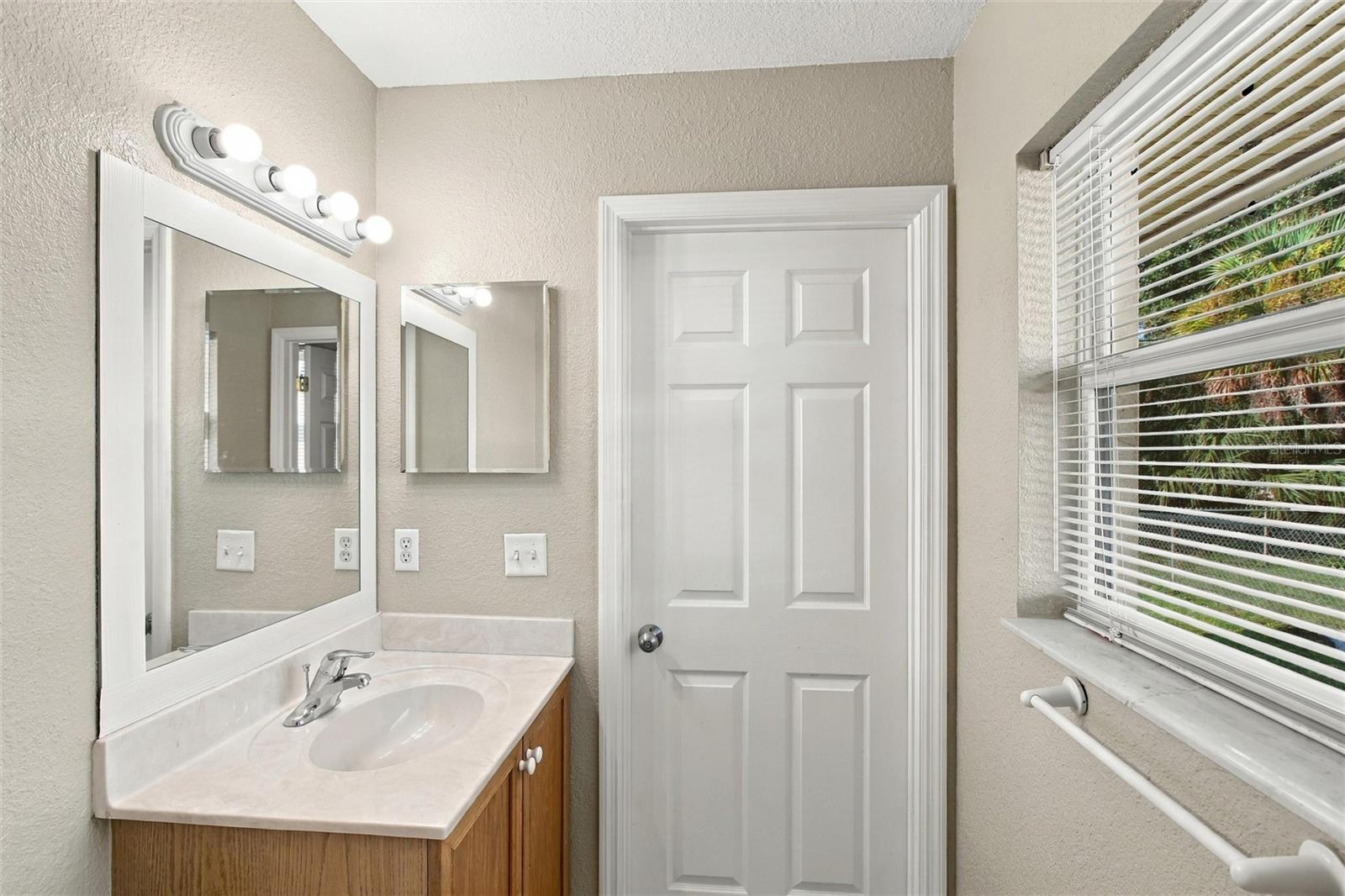 10194 Tramore Ave #a & B Property Photo 28