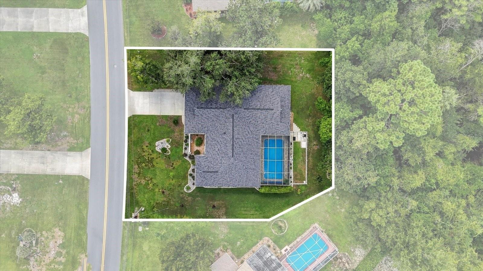69 Pine St Property Photo 3
