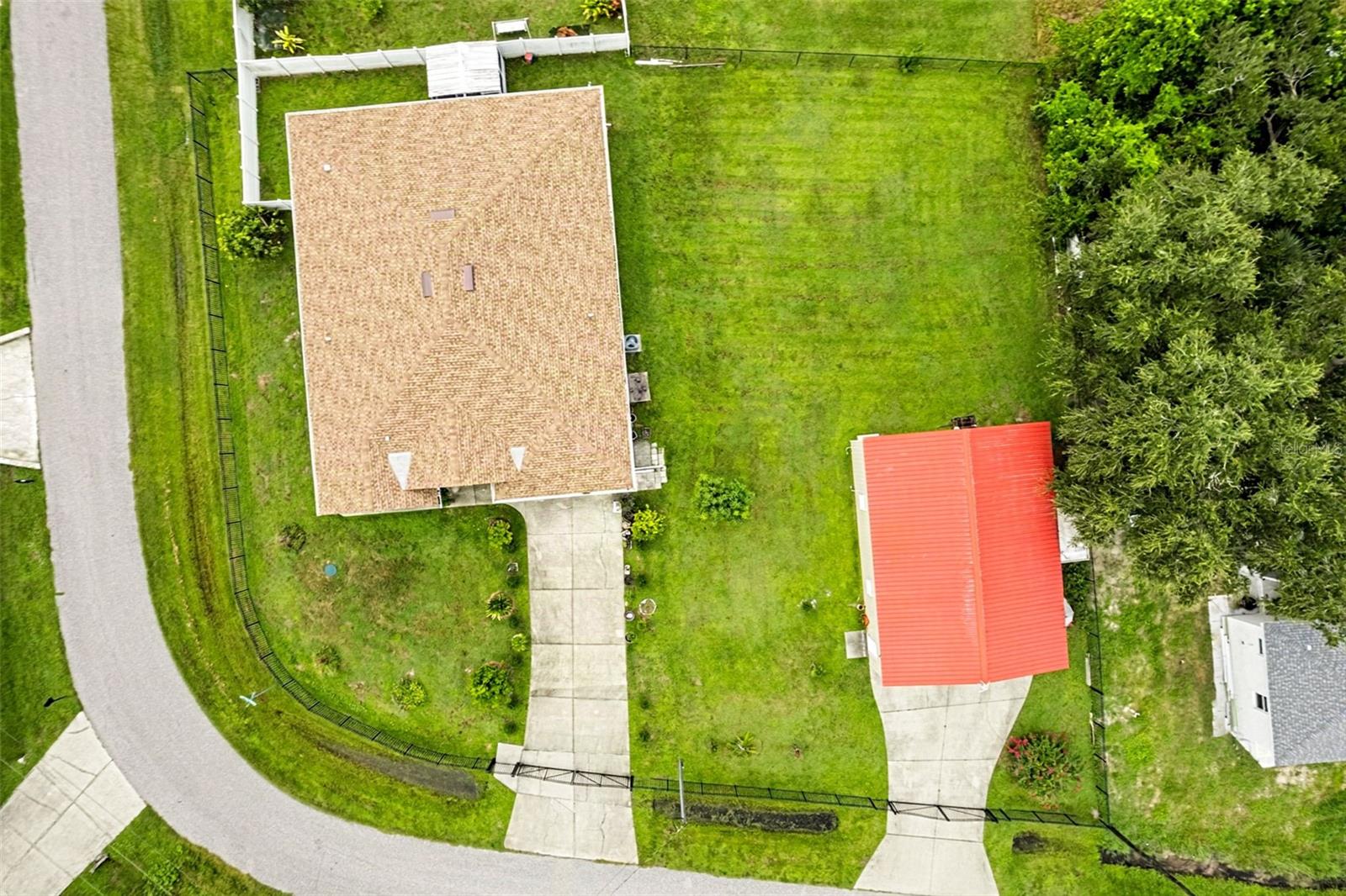 102 Bayamo Dr Property Photo 2