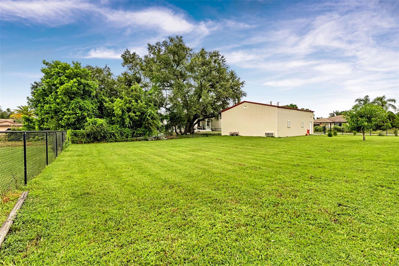 102 Bayamo Dr Property Photo 37