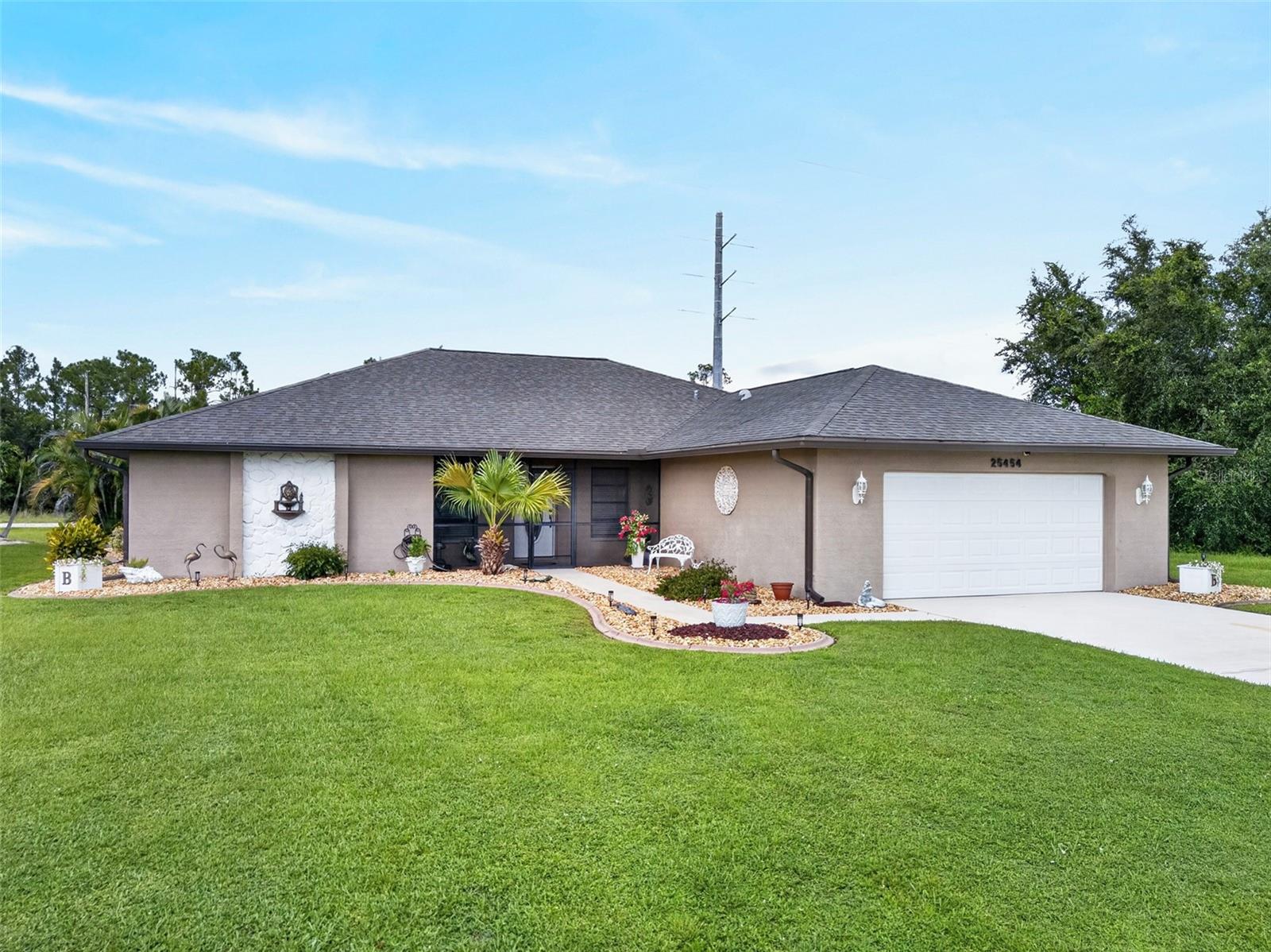 25454 Palisade Rd Property Photo 2