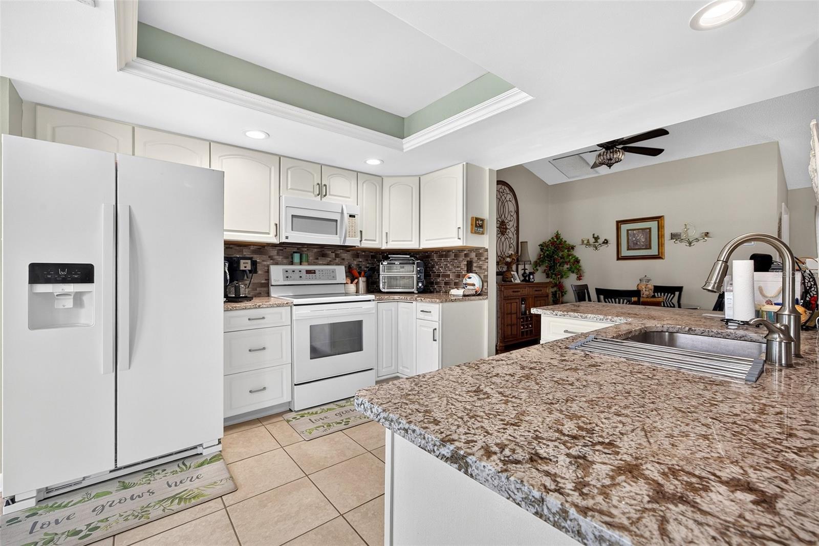 25454 Palisade Rd Property Photo 10