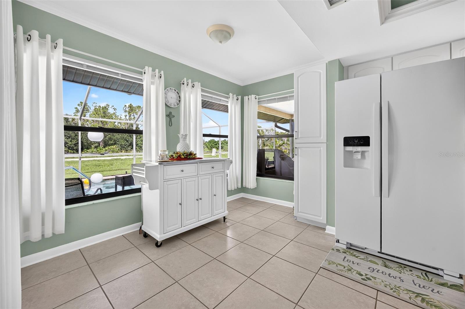 25454 Palisade Rd Property Photo 15