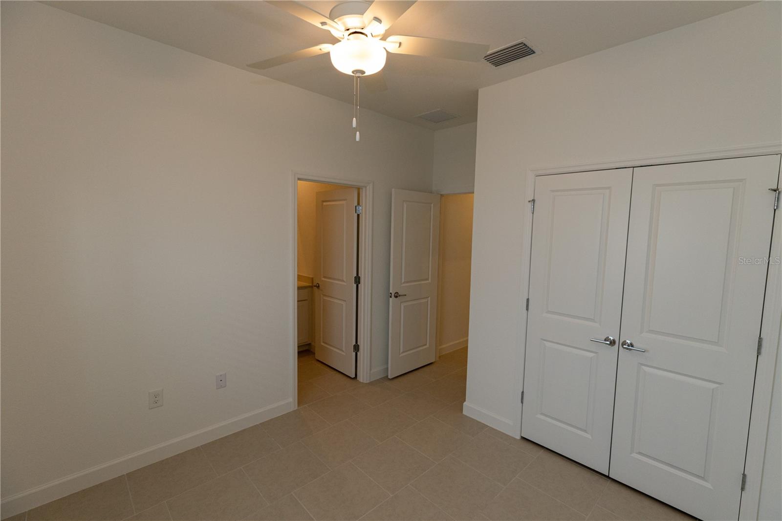 45126 Pipevine Cir Property Photo 15