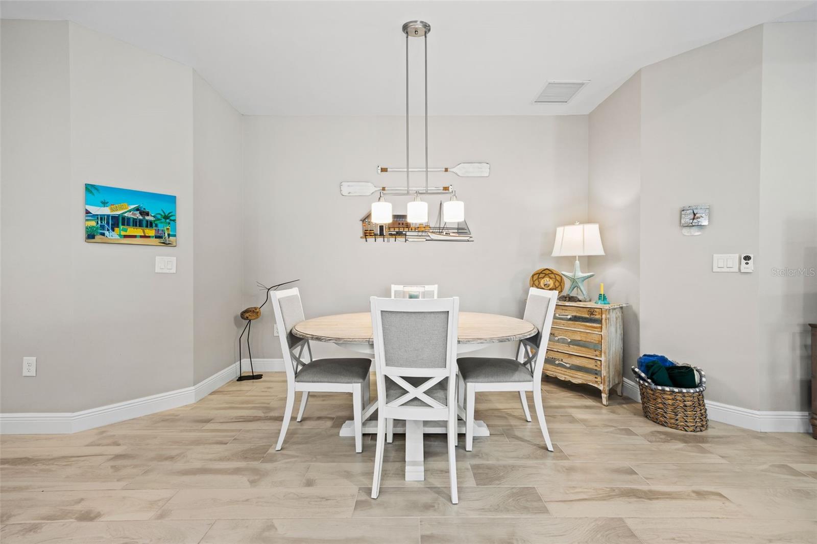 7008 Mistral Way Property Photo 10
