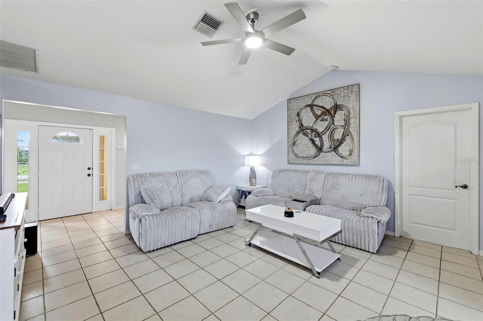 9910 Gulfstream Blvd Property Photo 4