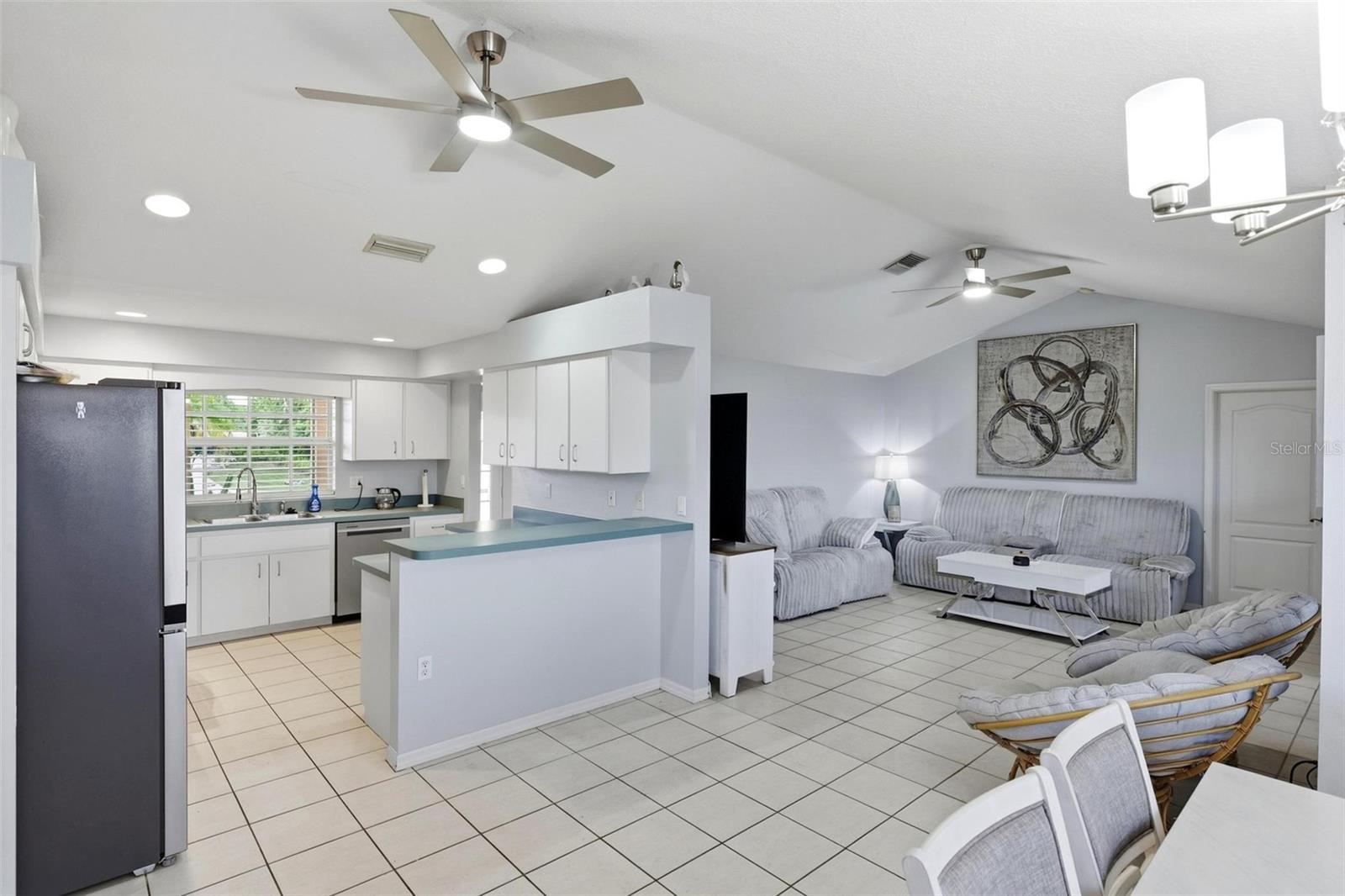 9910 Gulfstream Blvd Property Photo 5