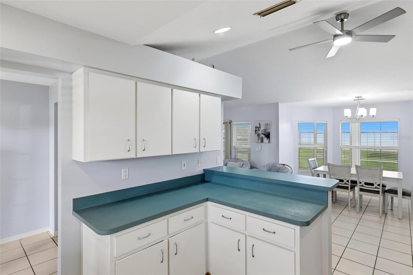 9910 Gulfstream Blvd Property Photo 8