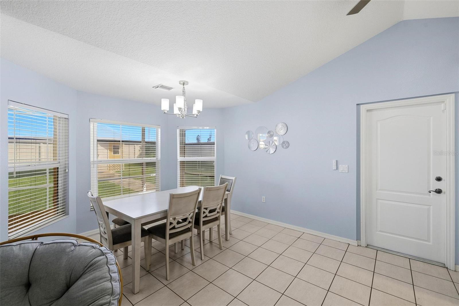9910 Gulfstream Blvd Property Photo 18