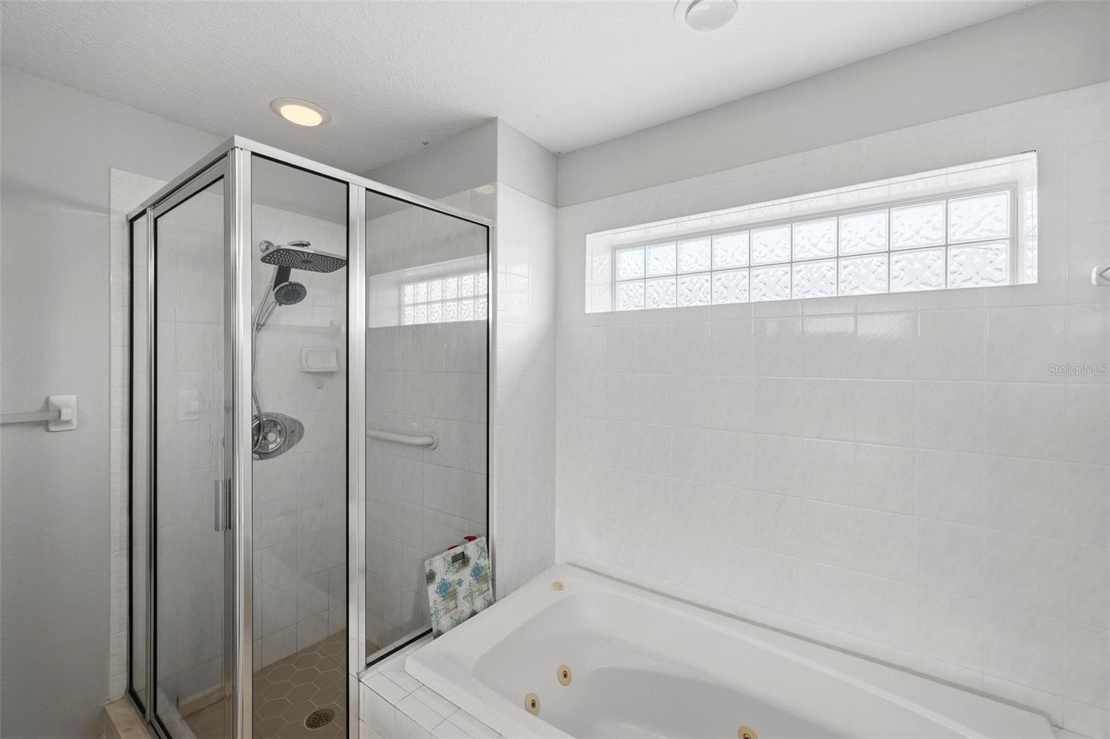 9910 Gulfstream Blvd Property Photo 29