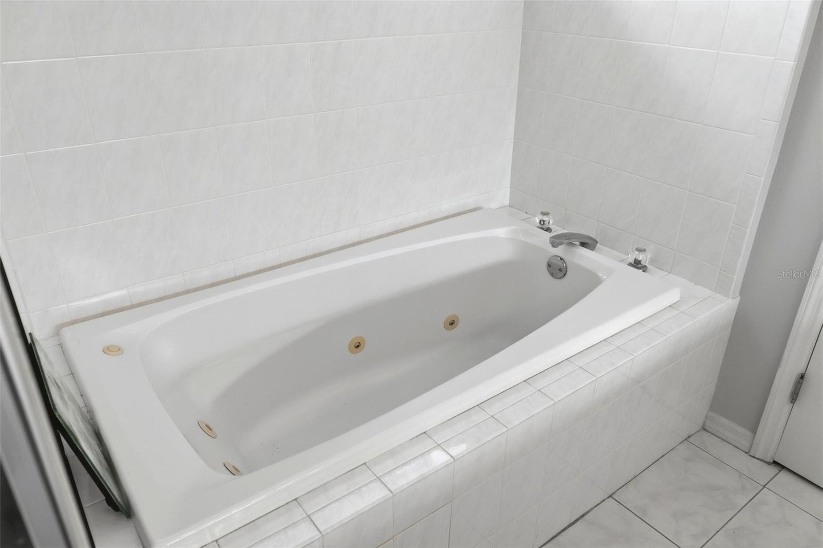 9910 Gulfstream Blvd Property Photo 30