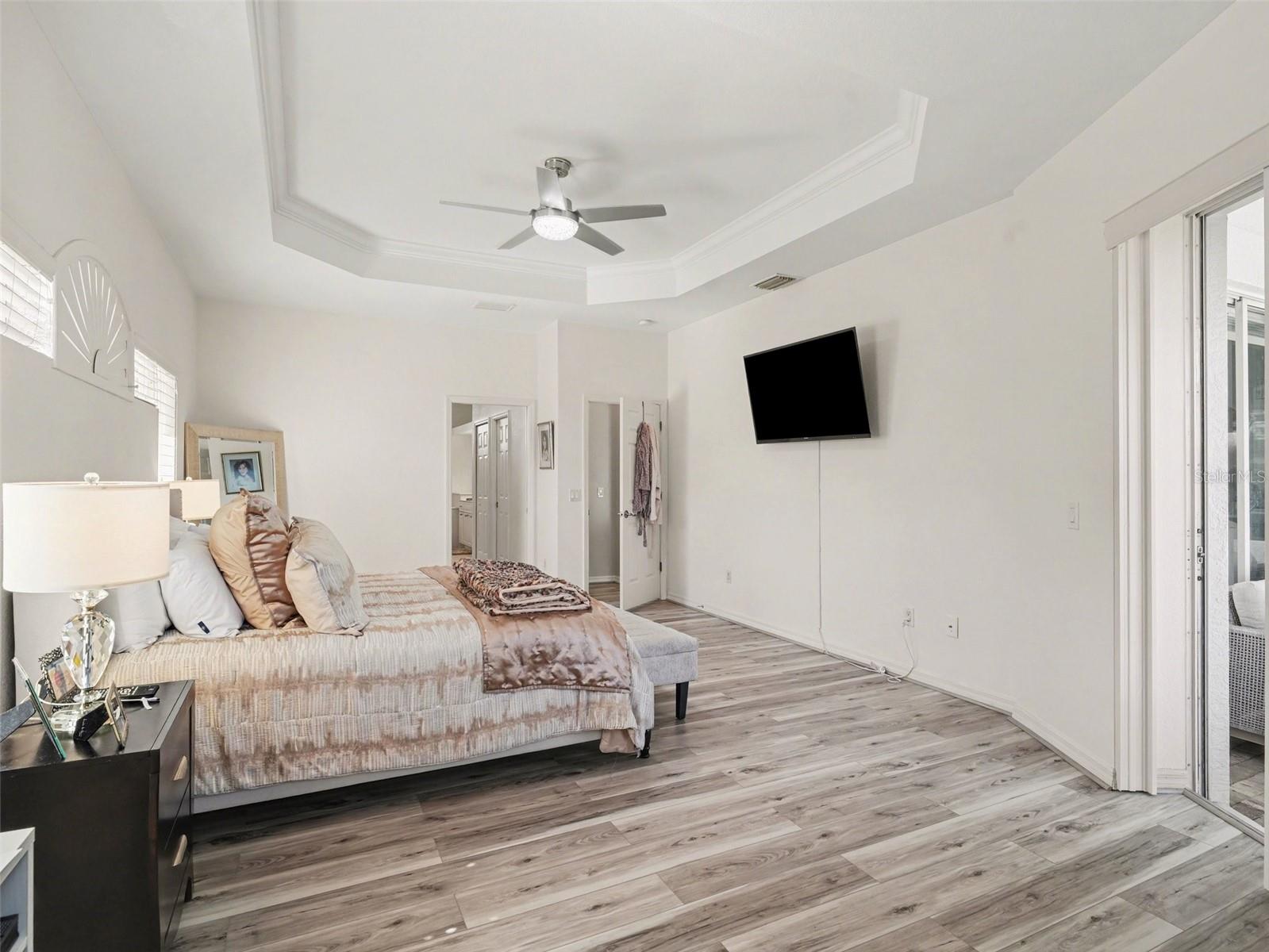 4256 Beach View Ct Property Photo 13