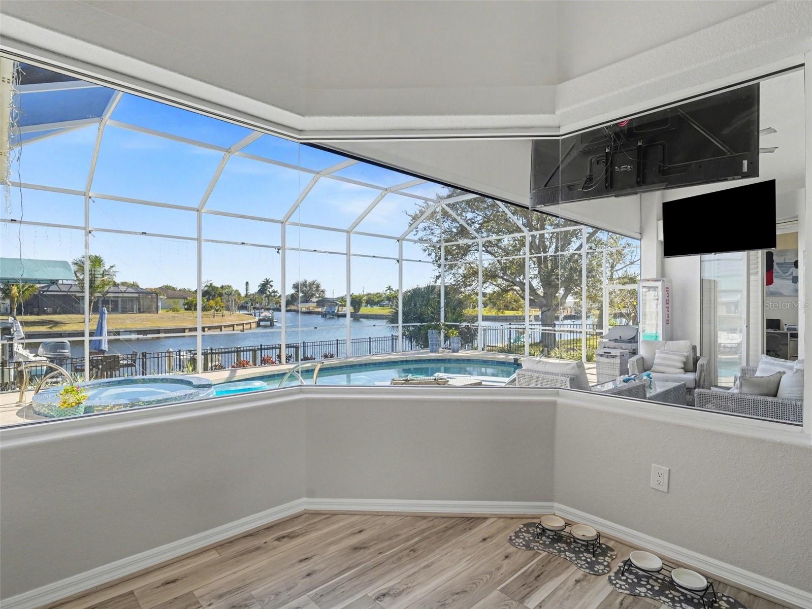 4256 Beach View Ct Property Photo 23