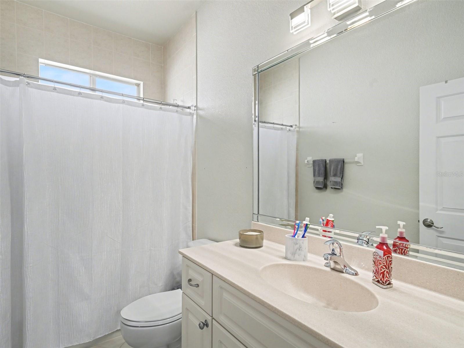 4256 Beach View Ct Property Photo 24