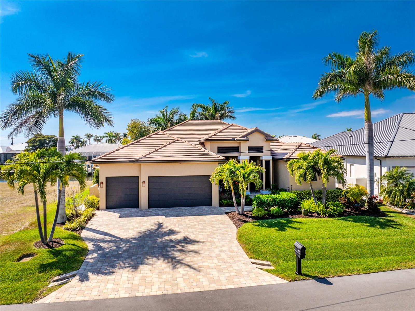 1219 Spanish Cay Ln Property Photo 1