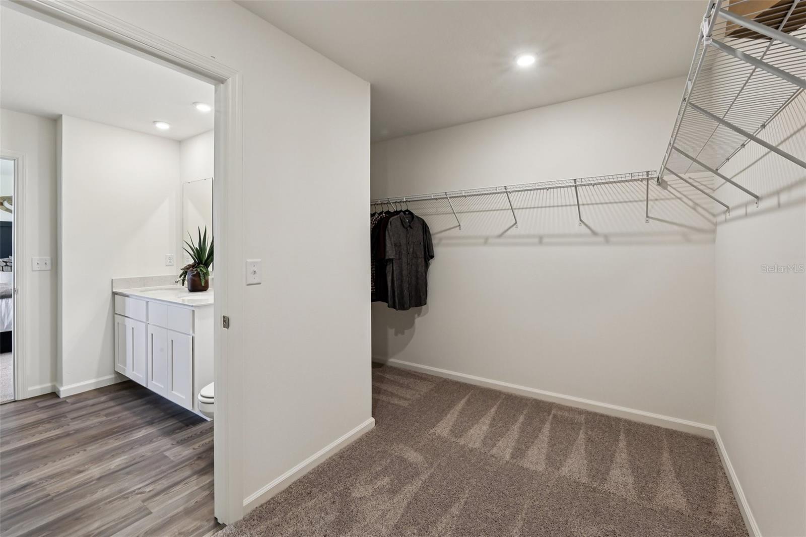 2814 Thames Pl Property Photo 23