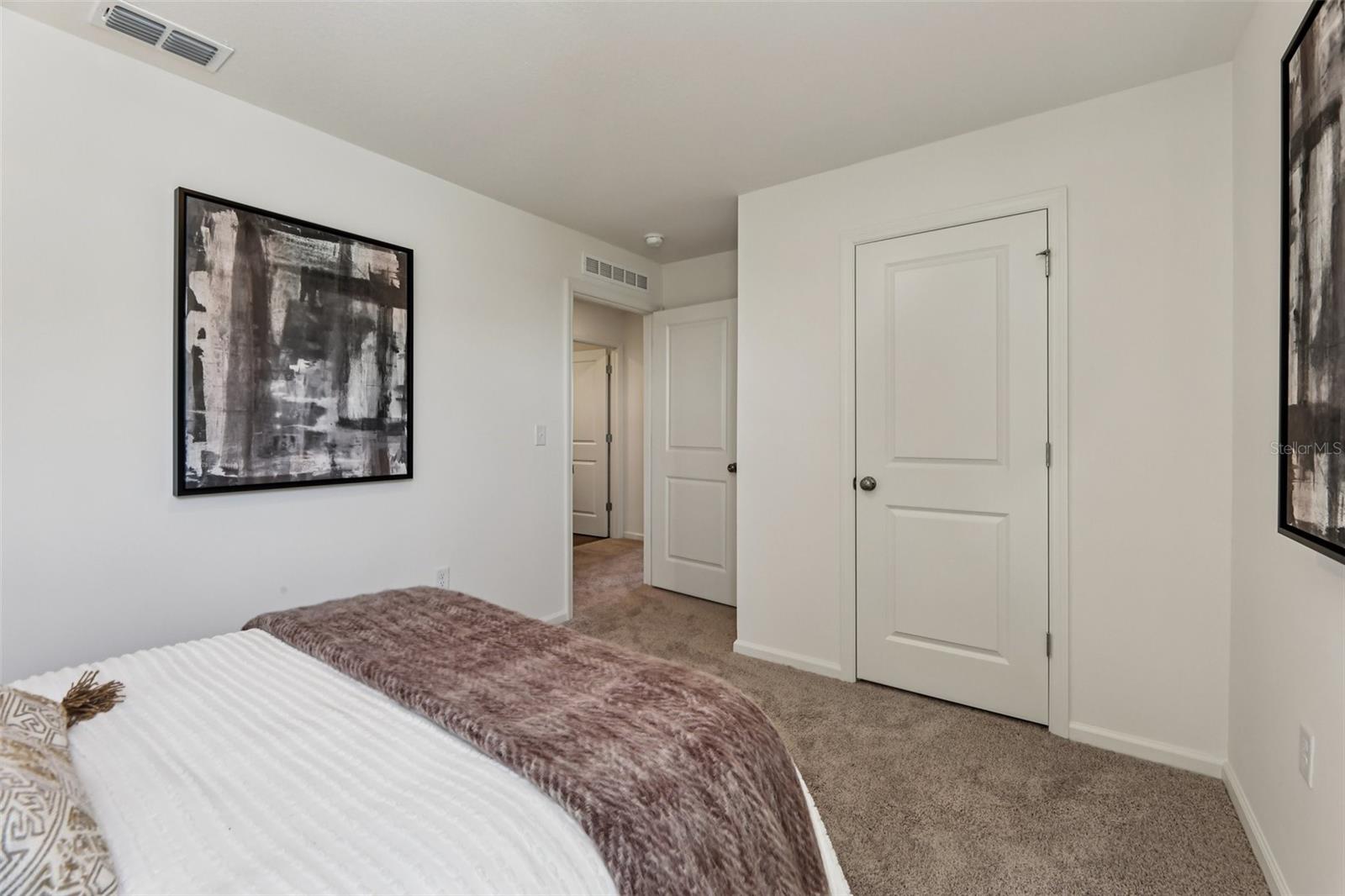 2814 Thames Pl Property Photo 26