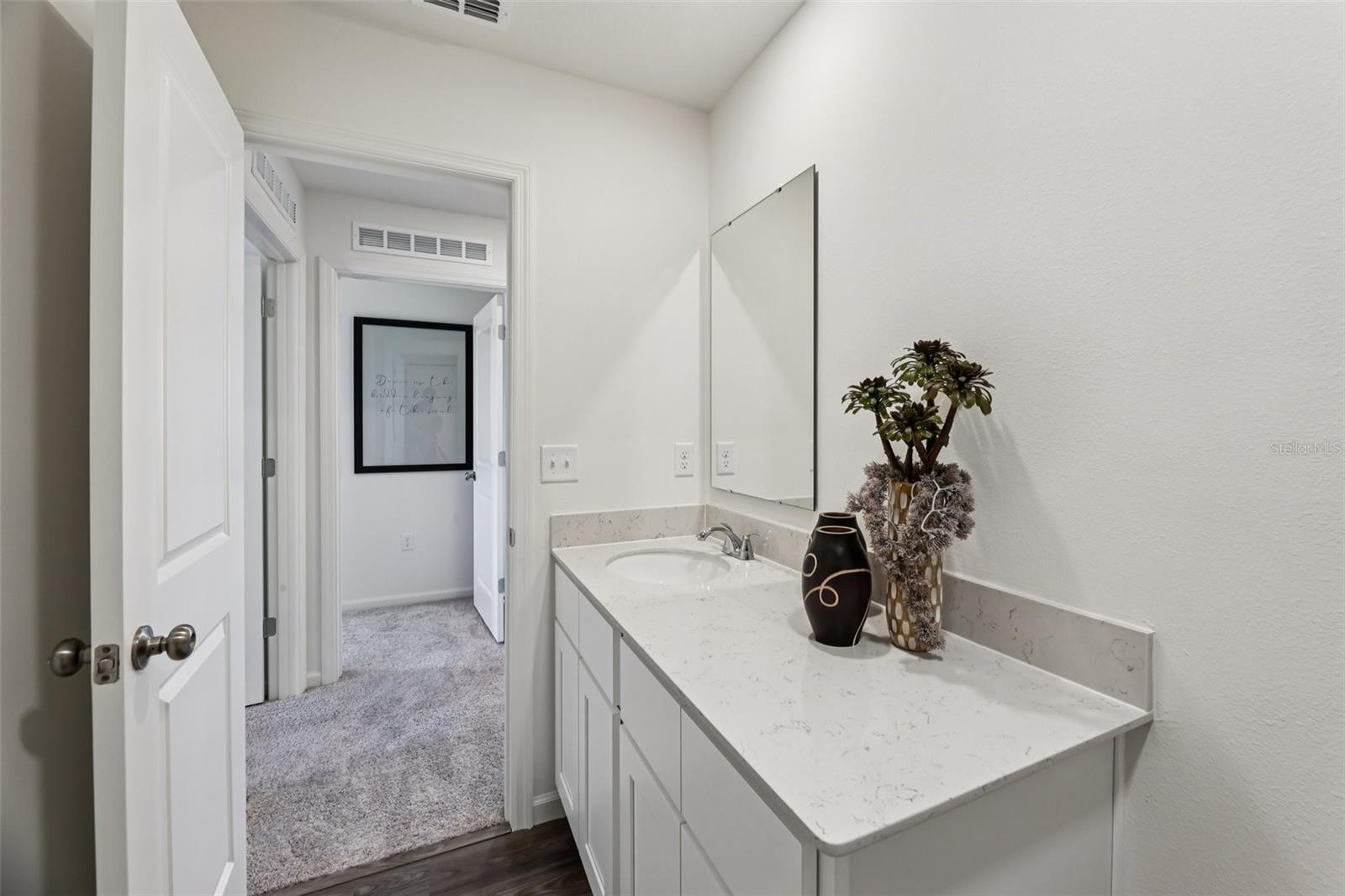 2814 Thames Pl Property Photo 31