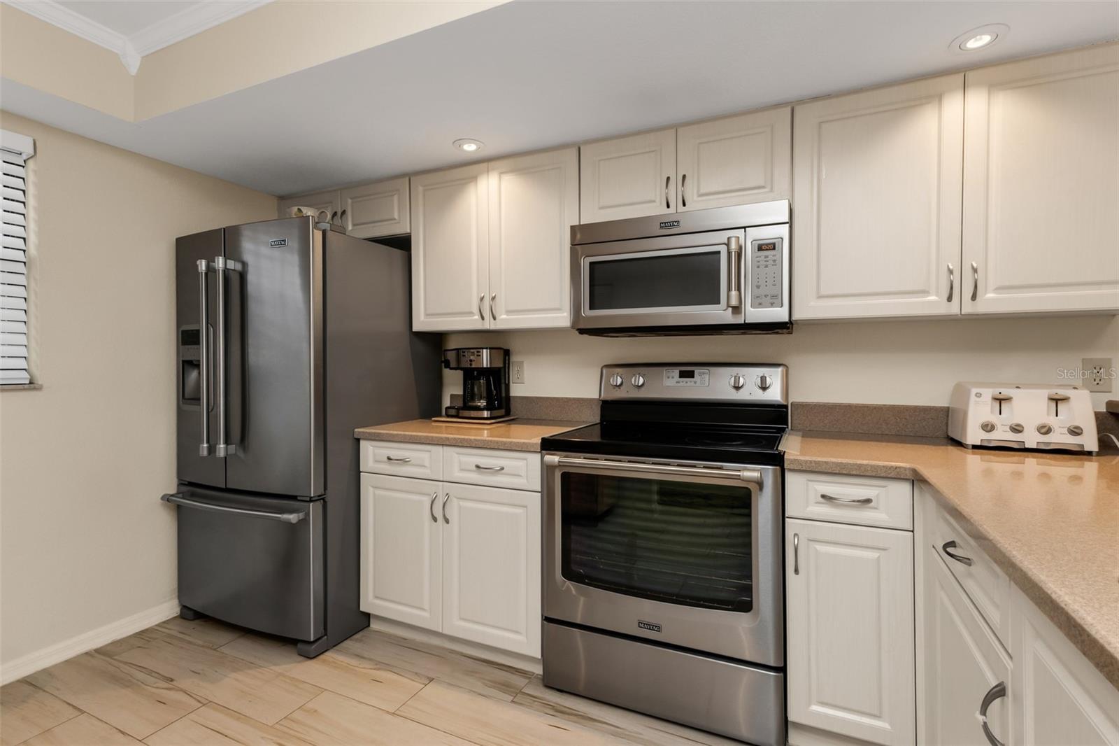 367 Coldeway Dr #h10 Property Photo 4