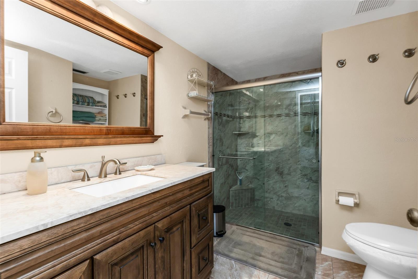 367 Coldeway Dr #h10 Property Photo 15
