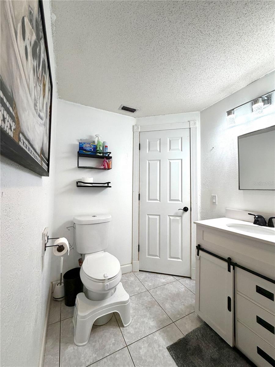 1555 Beacon Dr Property Photo 26