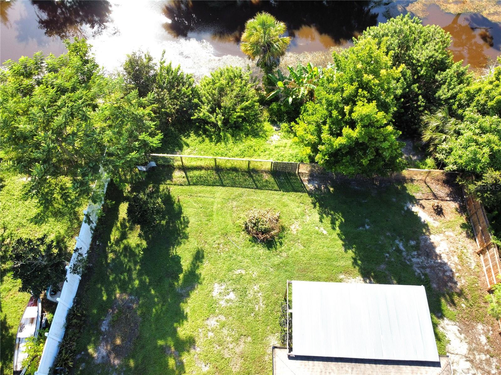 1555 Beacon Dr Property Photo 29