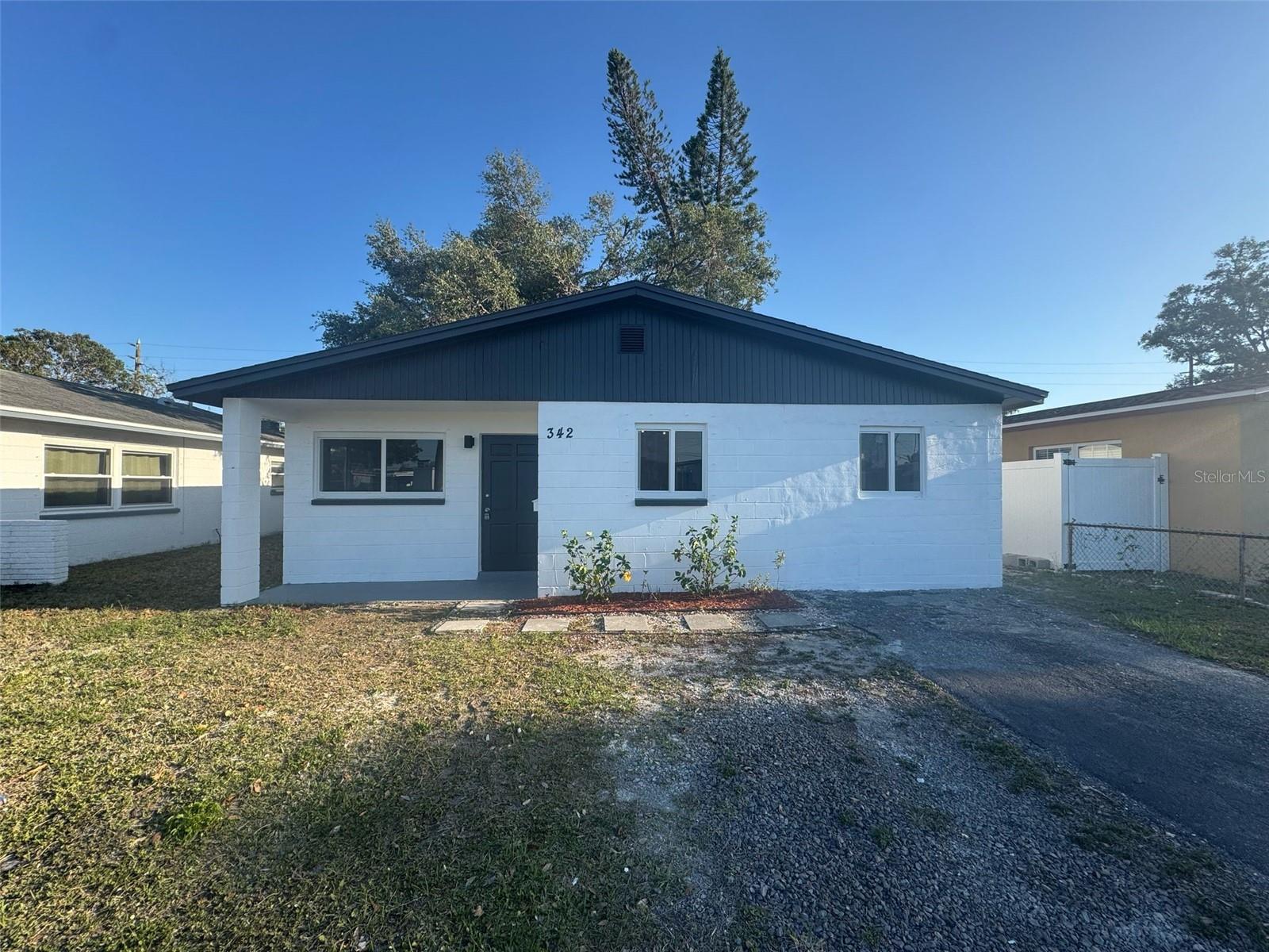 342 51st Ave N Property Photo