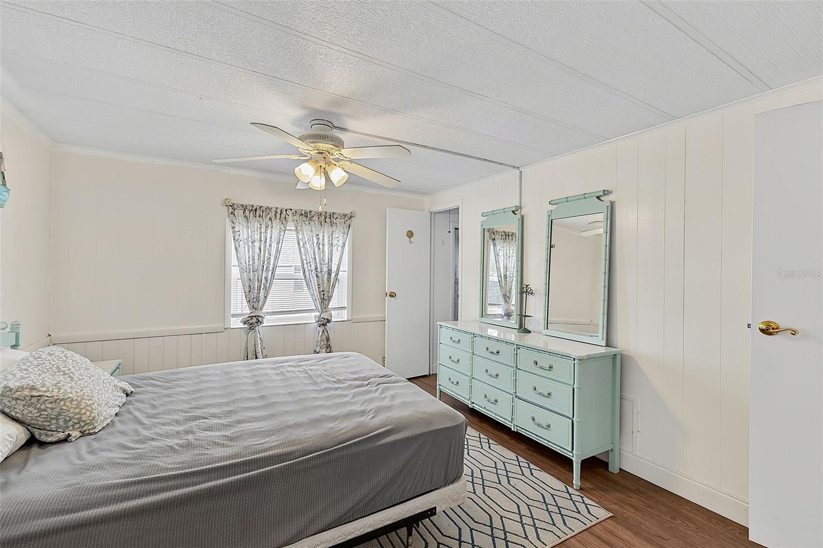 4300 Riverside Dr #160 Property Photo 20