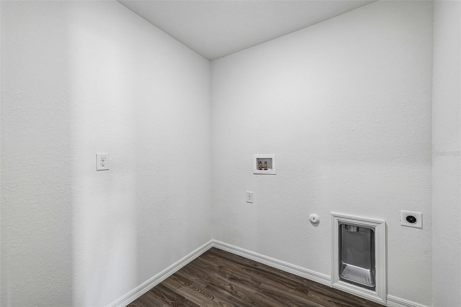 2878 Dagget Ave Se Property Photo 24