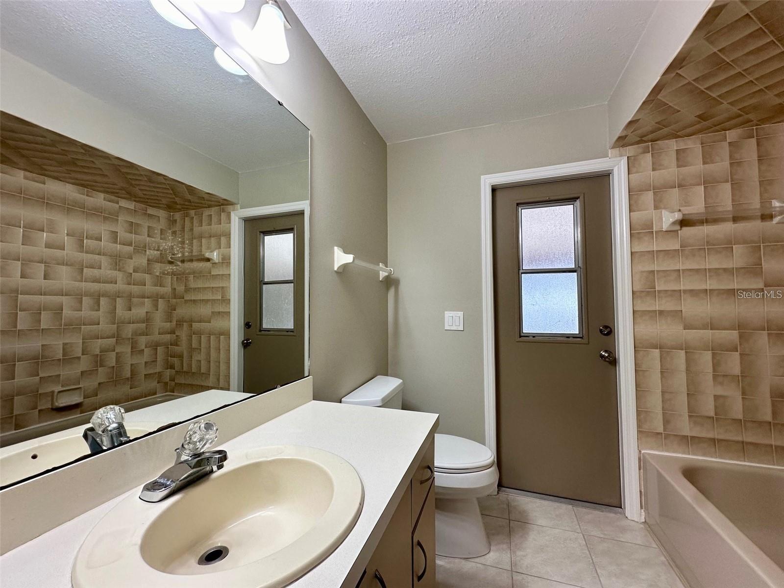 2431 Malaya Ct Property Photo 23