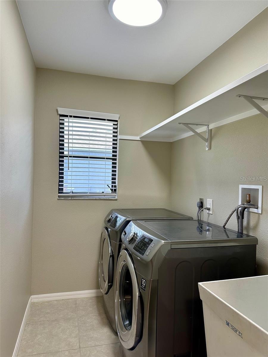 2431 Malaya Ct Property Photo 25