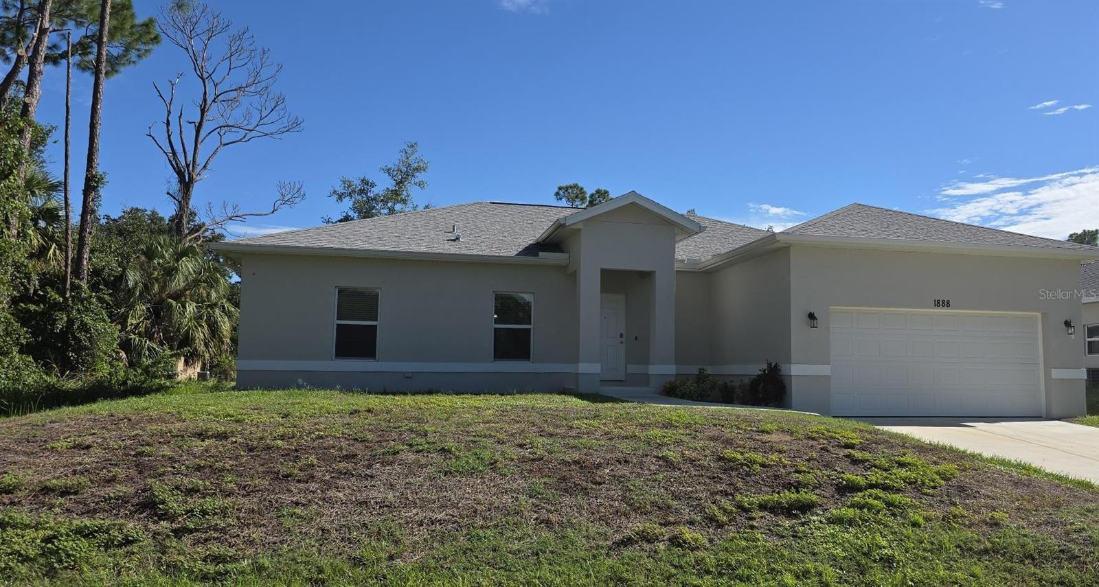 1888 Franklin Ln Property Photo