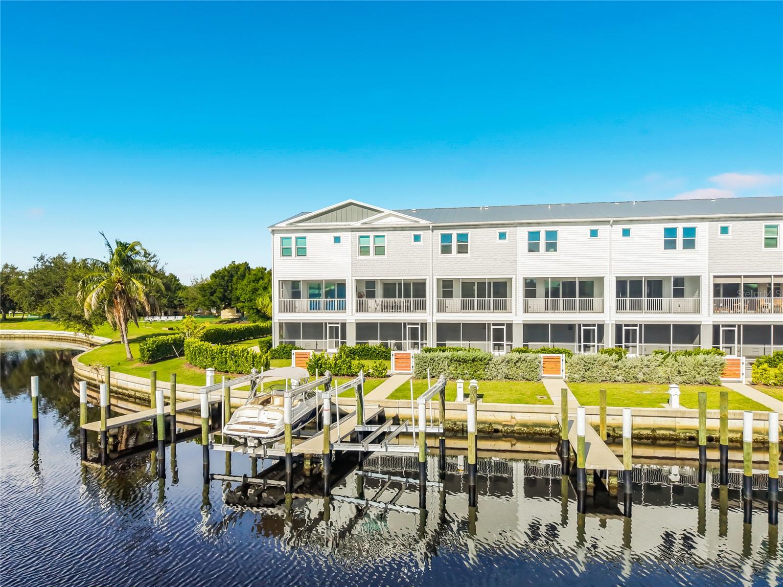 1617 SEA HAVEN DR #507 Property Photo 1