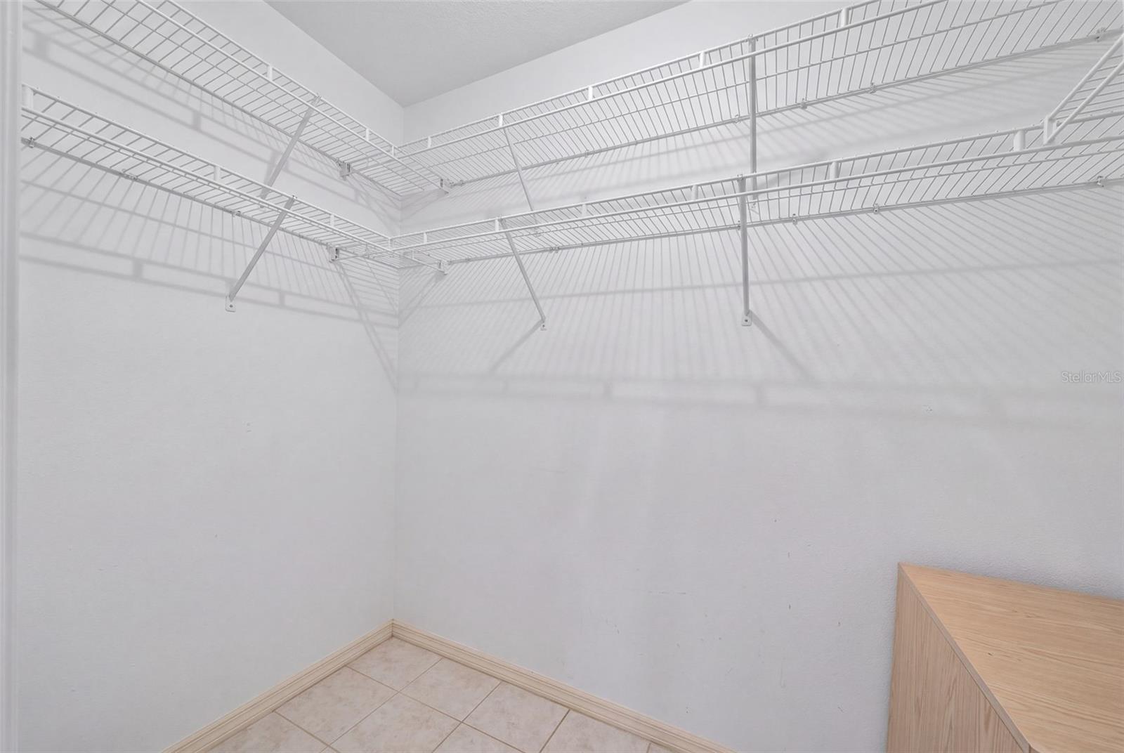 150 N Oxford Dr Property Photo 63