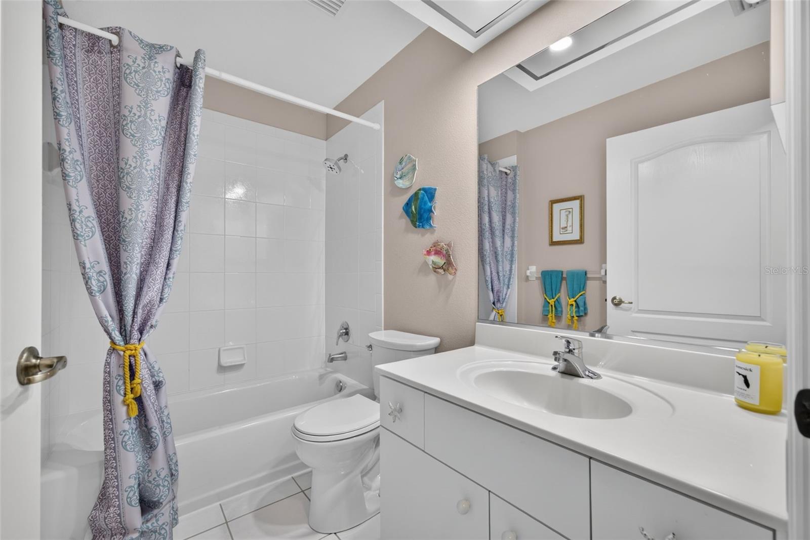 150 N Oxford Dr Property Photo 65