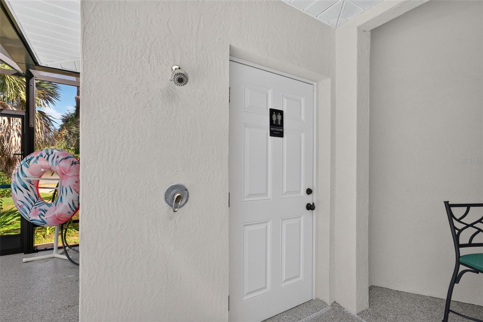 150 N Oxford Dr Property Photo 74