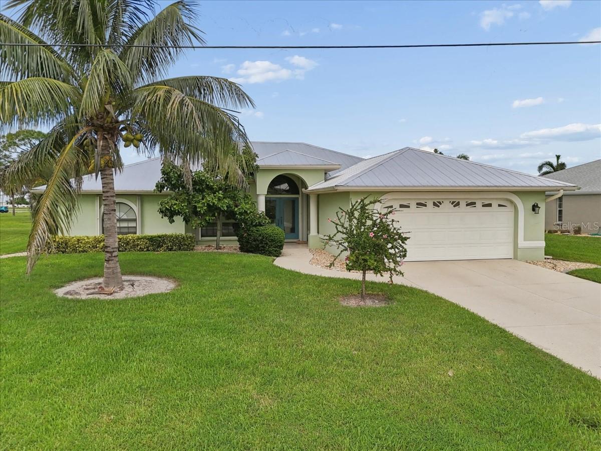301 YELLOW ELDER Property Photo 1