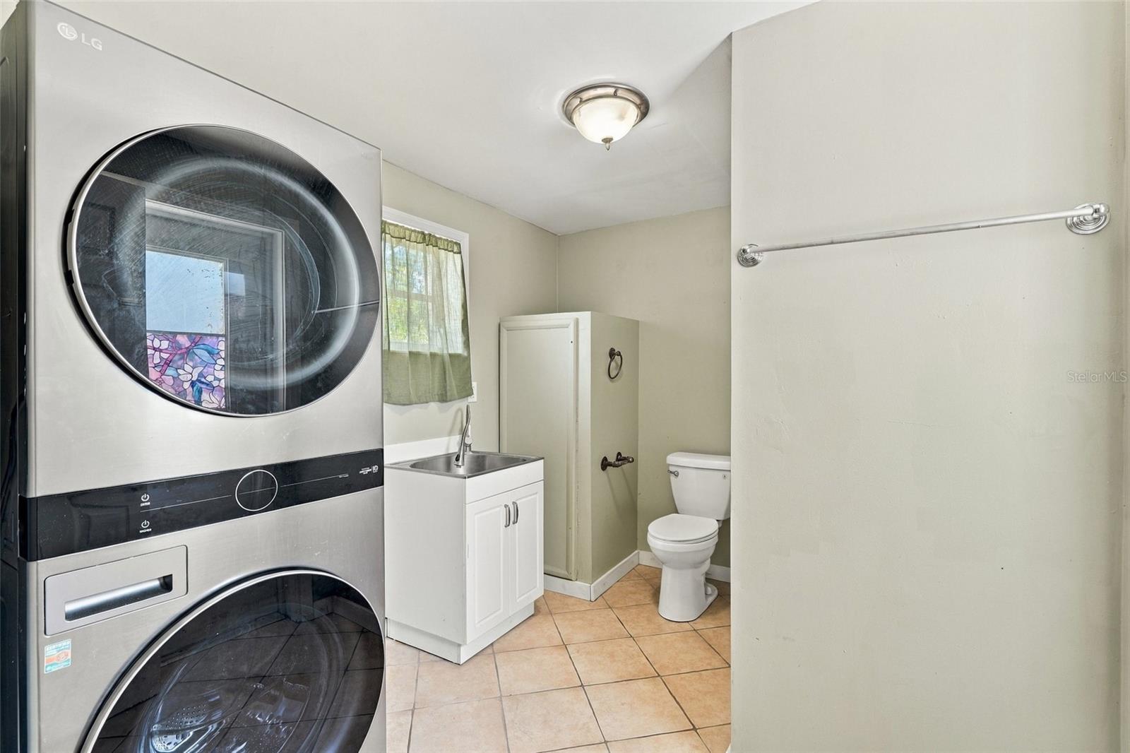 26401 Angelica Rd Property Photo 11