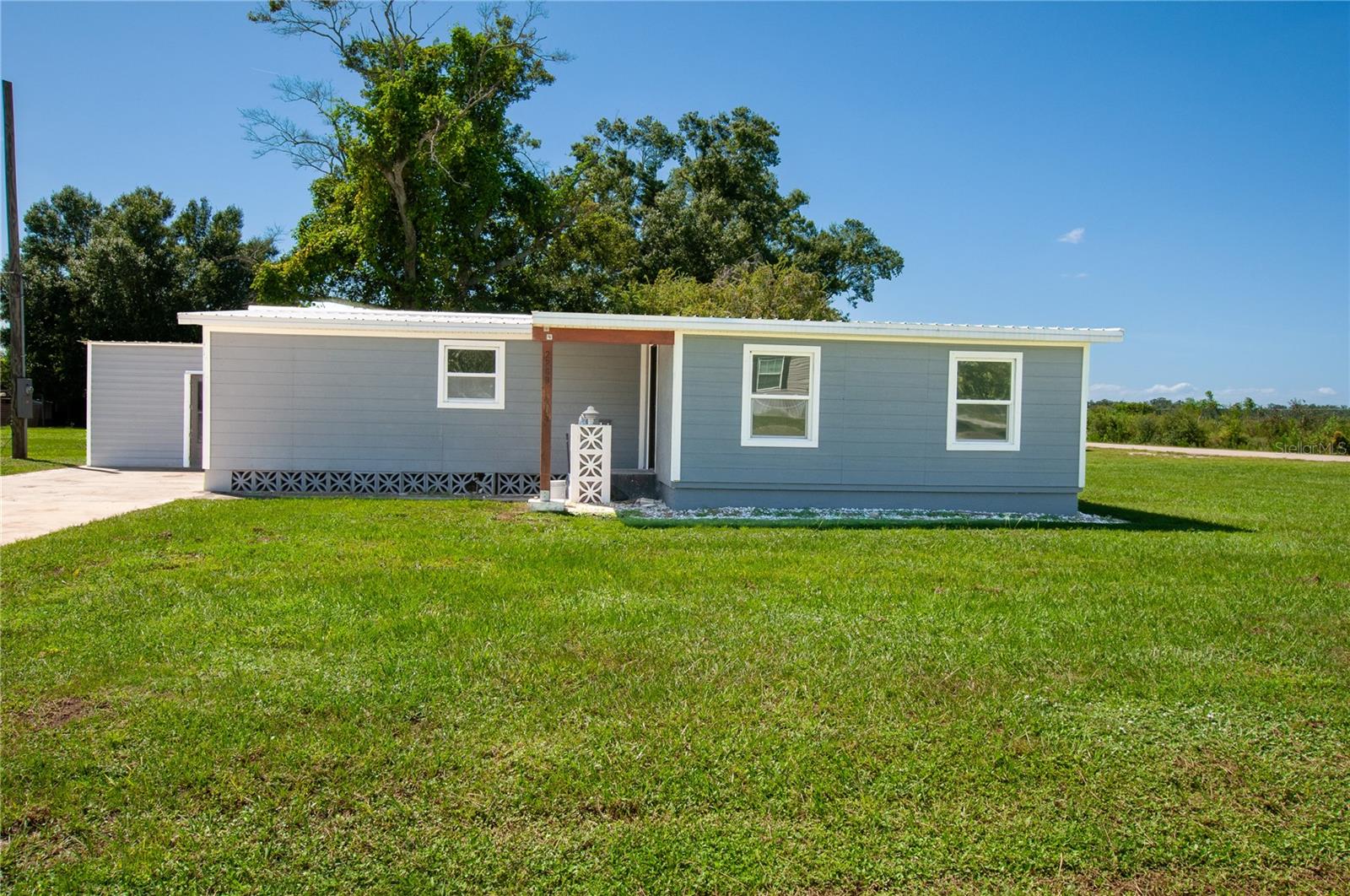 2269 Se Mooney Dr Property Photo