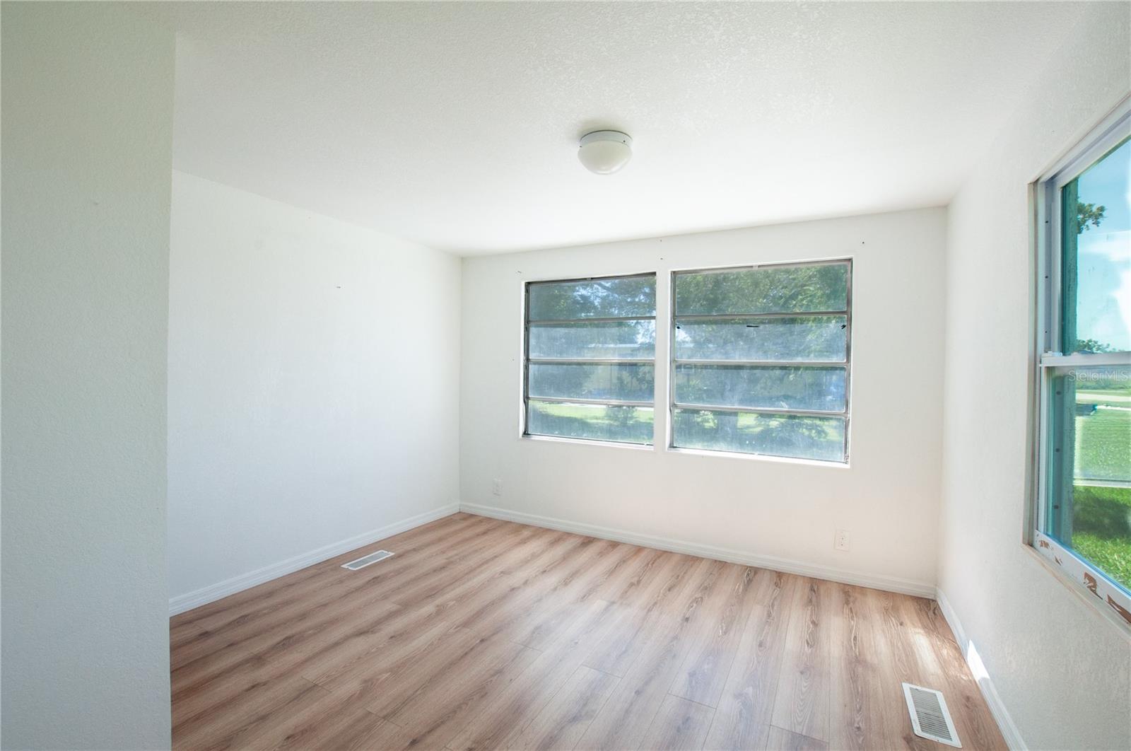 2269 Se Mooney Dr Property Photo 6