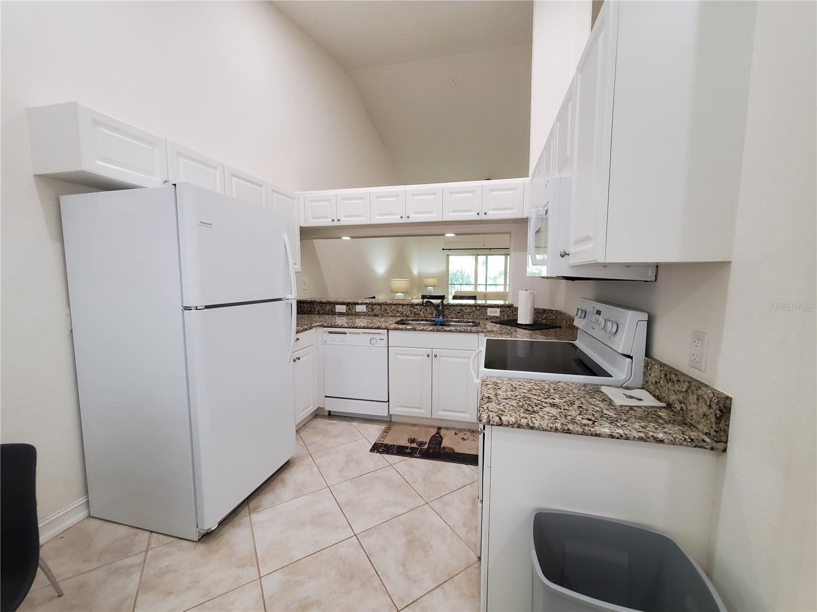 7196 N Plum Tree #325 Property Photo 7