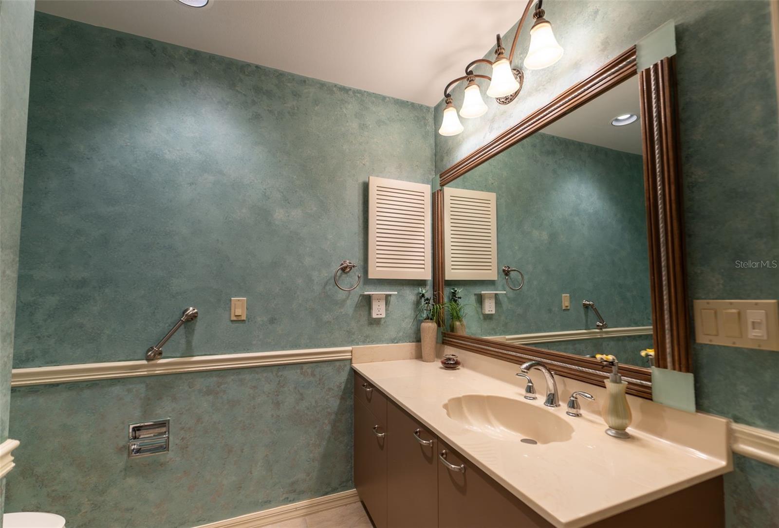 11409 Sw Courtney Dr Property Photo 22