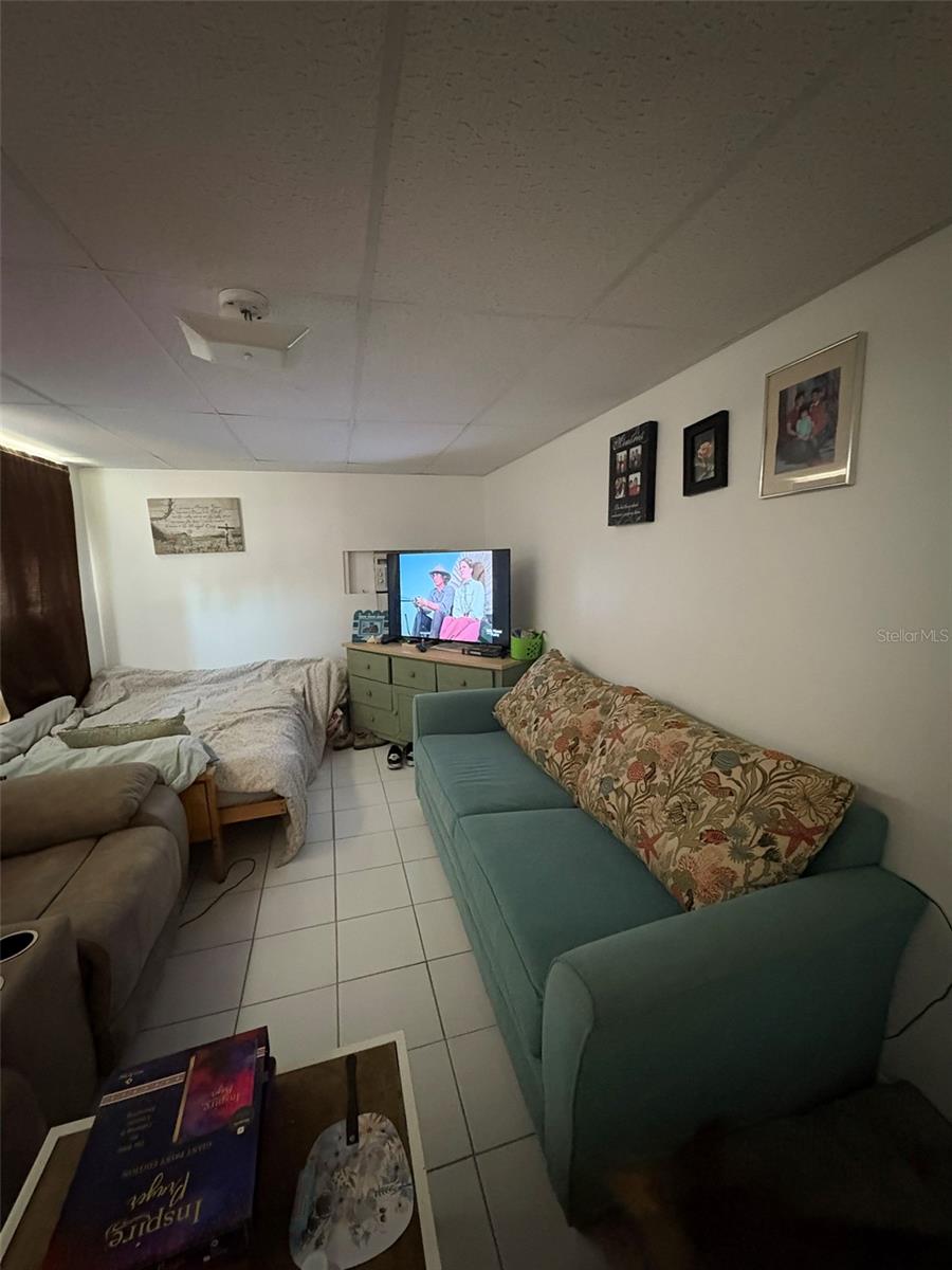 2328 Picnic St Property Photo 16