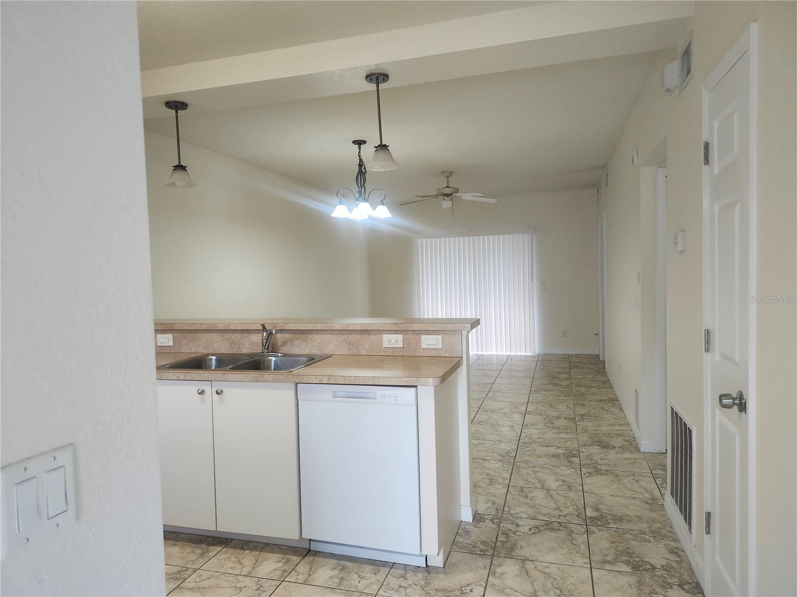 1490 San Cristobal Ave #a4 Property Photo 2