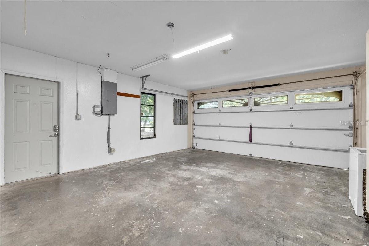 21238 Hubbard Ave Property Photo 30